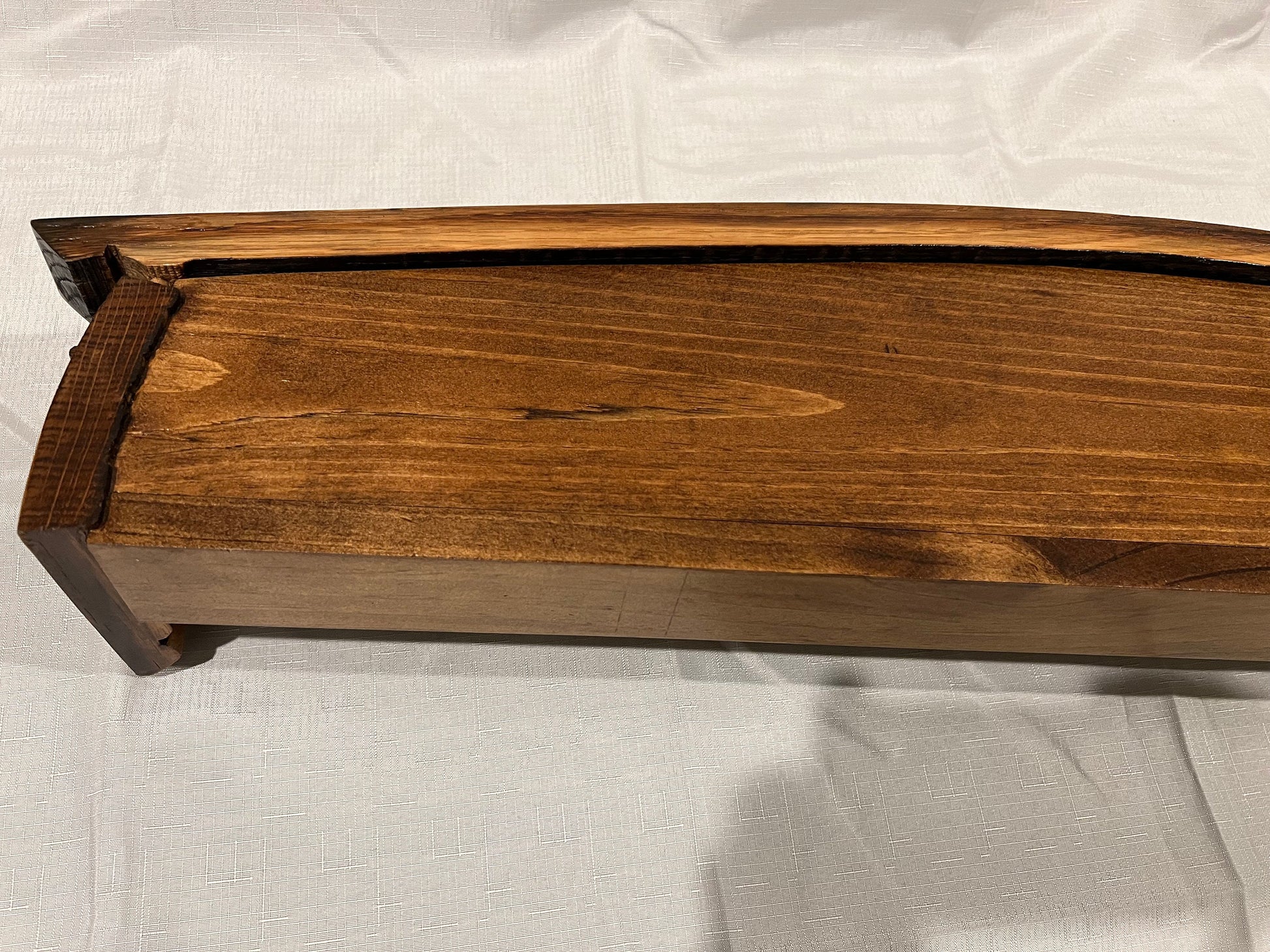 Whiskey barrel stave liquor bottle shelf single tier, bottom