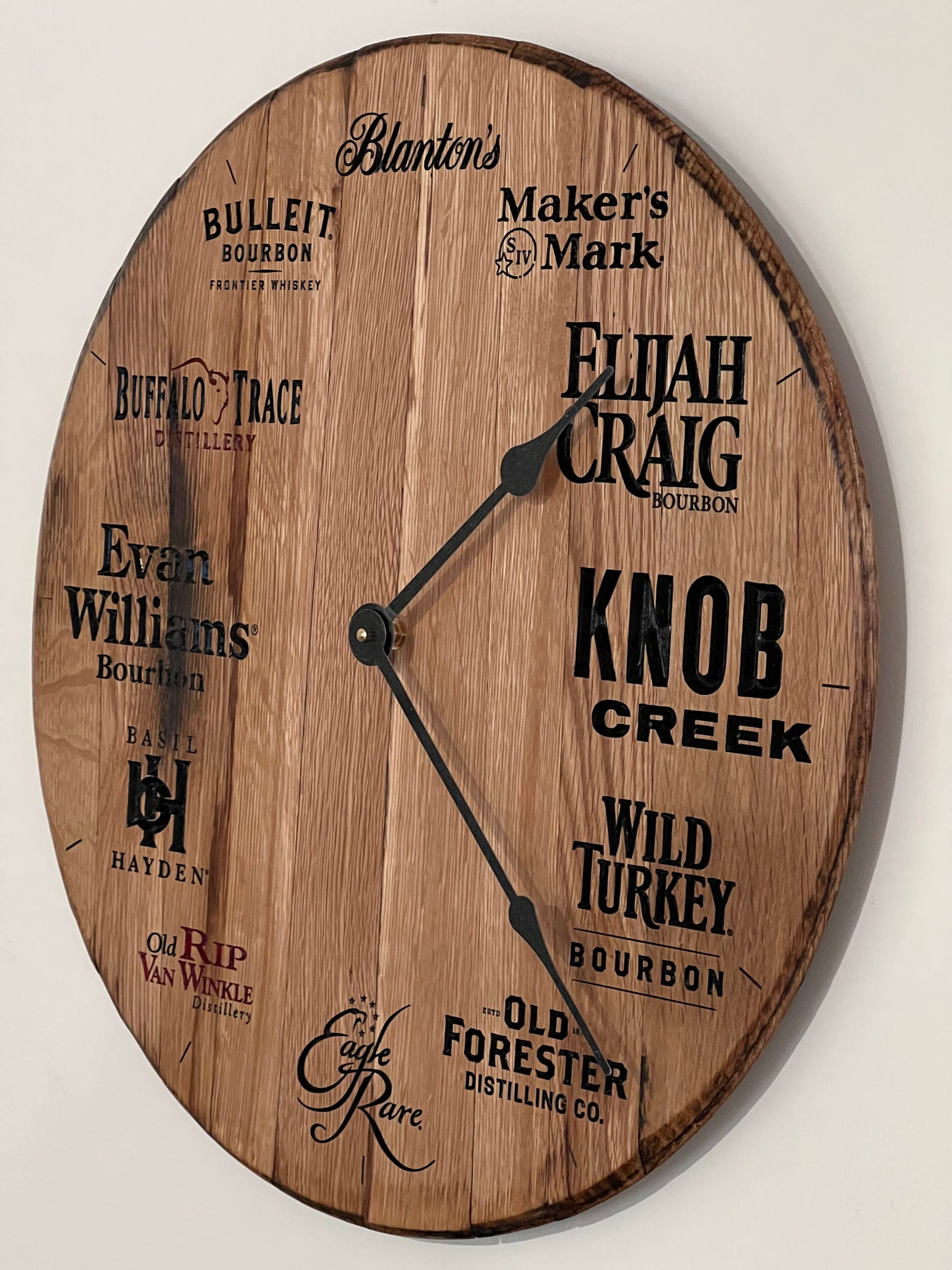 whiskey barrel top clock, bourbon blantons bulleit makers mark elijah craig knob creek wild turkey old forester eagle rare old rip van winjkle basil hayden evan williams buffalo trace