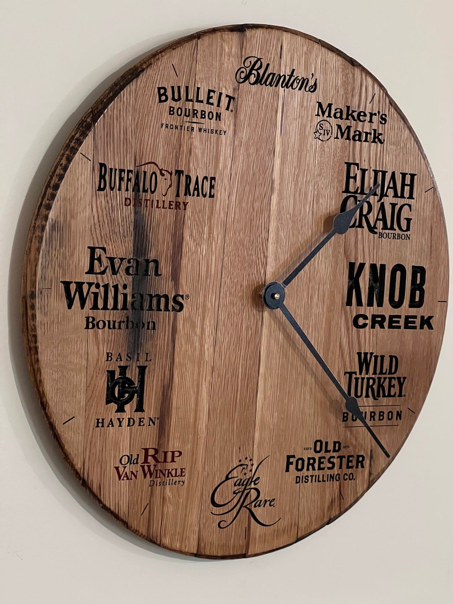 whiskey barrel top clock, bourbon blantons bulleit makers mark elijah craig knob creek wild turkey old forester eagle rare old rip van winjkle basil hayden evan williams buffalo trace