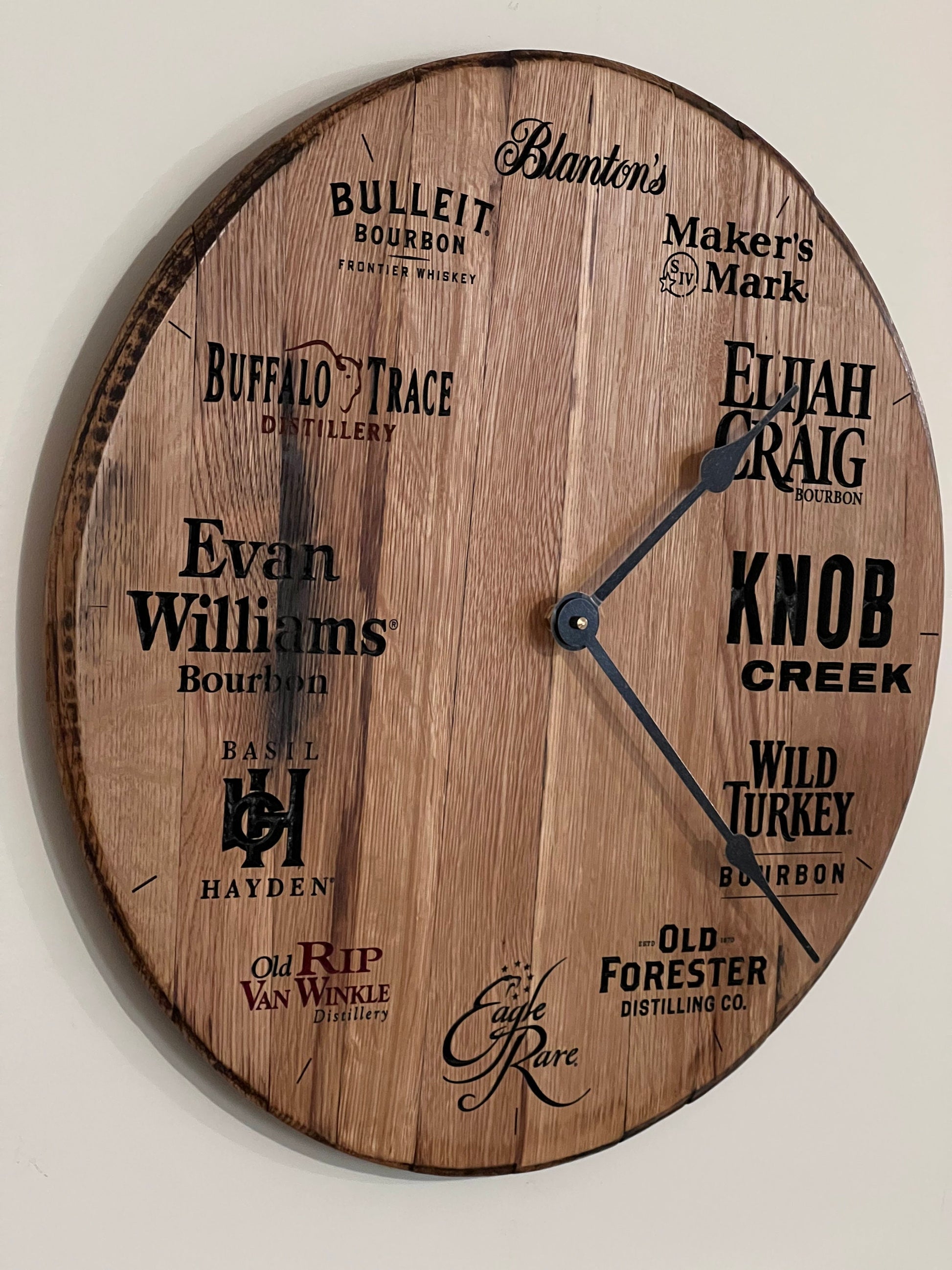 whiskey barrel top clock, bourbon blantons bulleit makers mark elijah craig knob creek wild turkey old forester eagle rare old rip van winjkle basil hayden evan williams buffalo trace